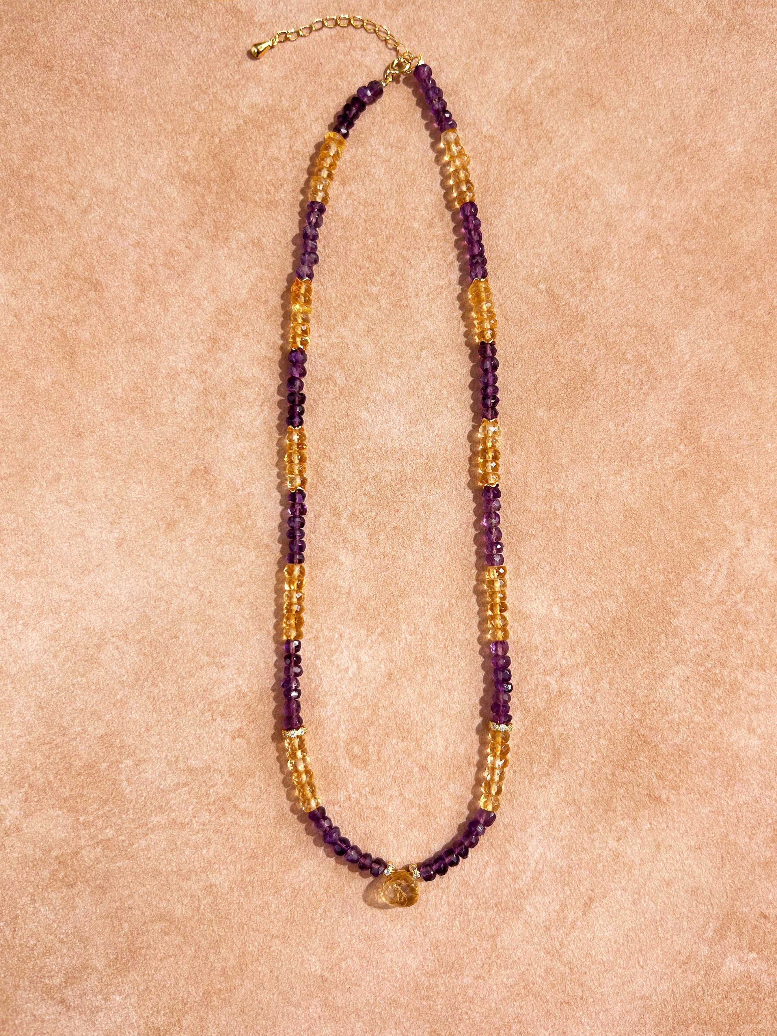 Collier en citrine et améthyste