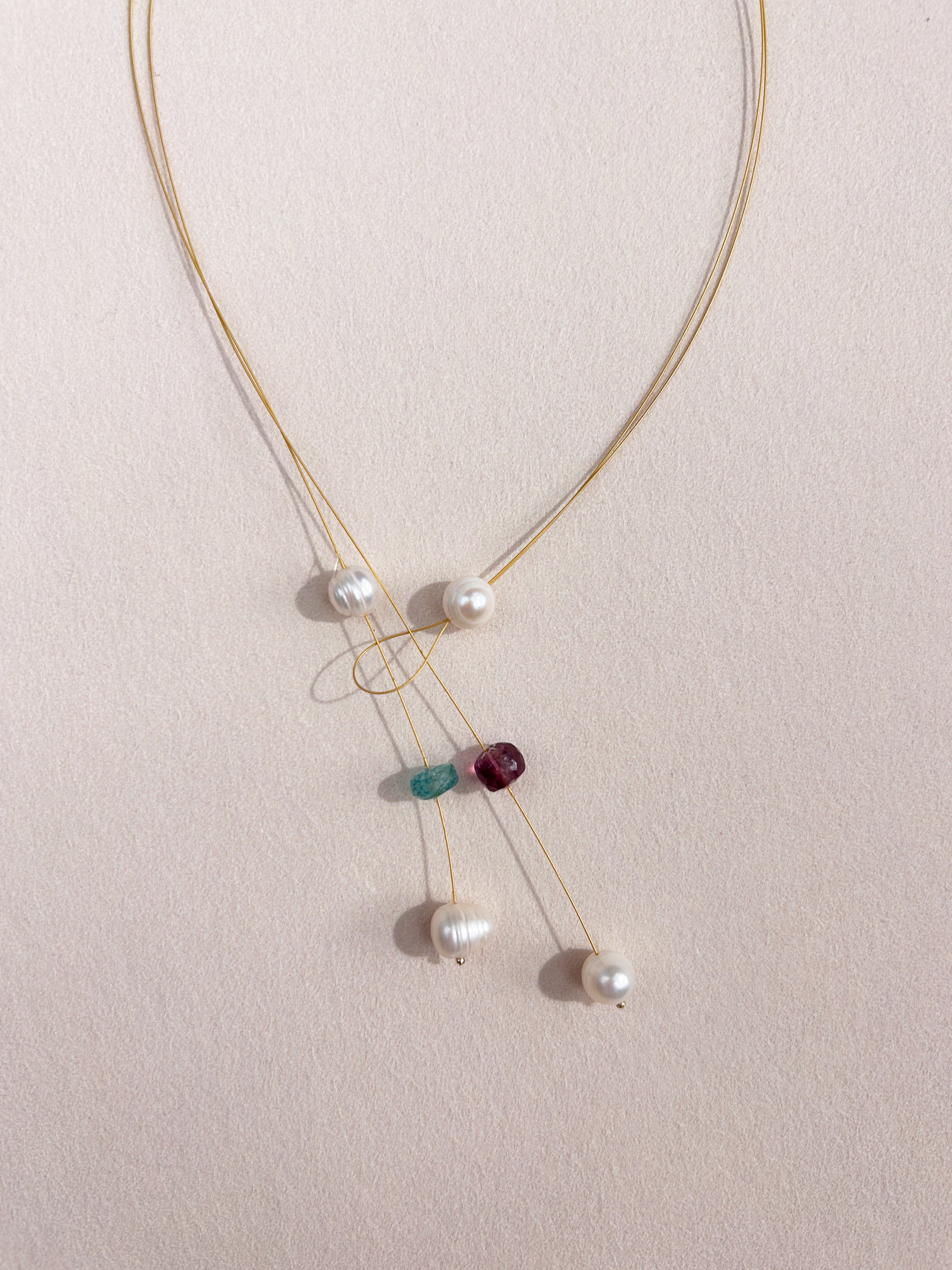 Collier en perles et fluorine