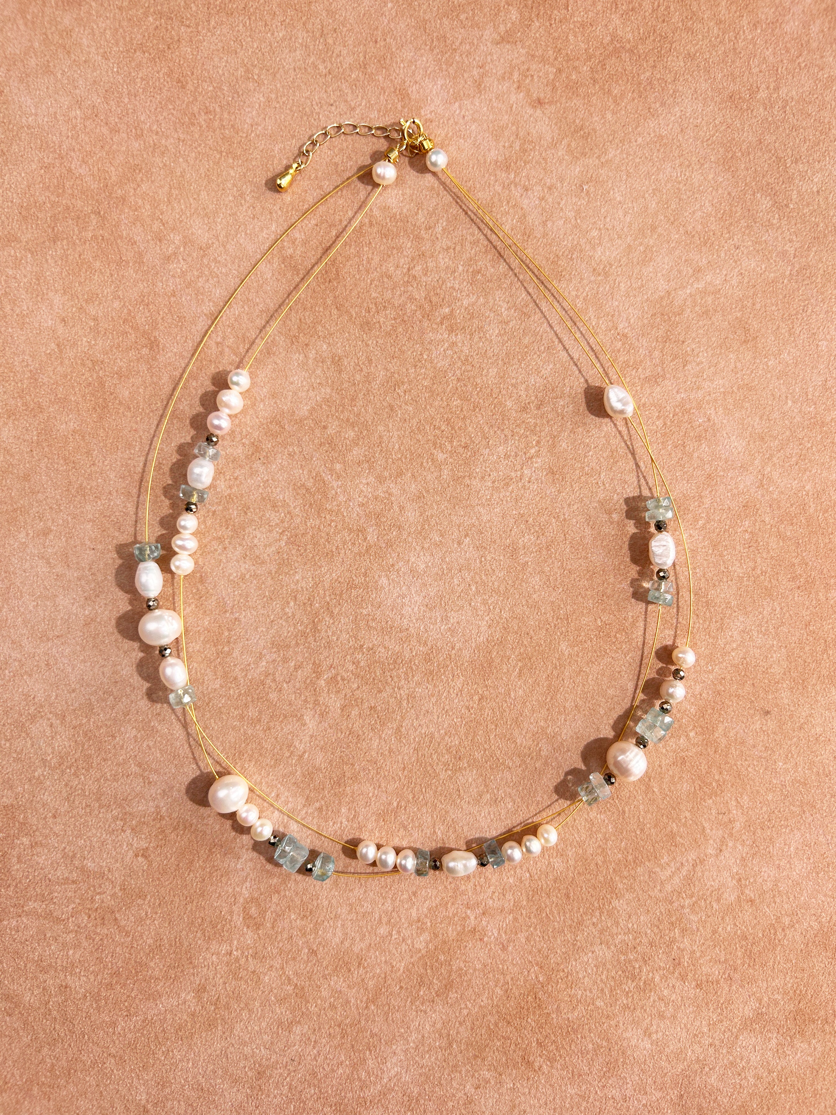 Collier en aigue-marine, perle et pyrite