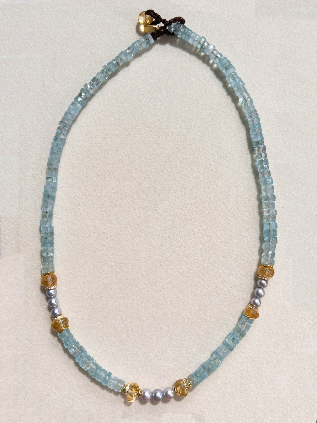 Collier de perles en aigue-marine