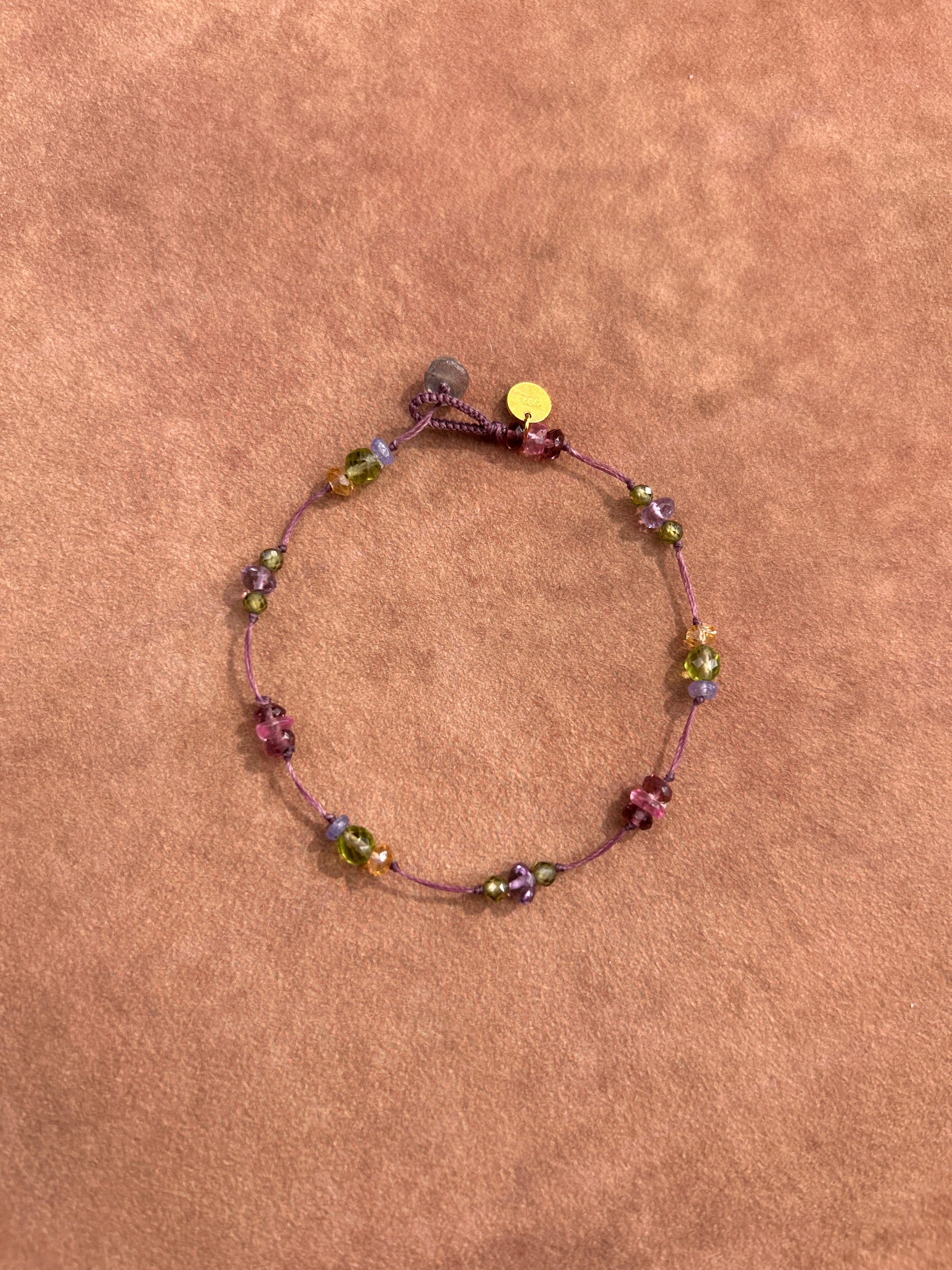 Bracelet tressé ou chaîne rallonge en améthyste, péridot et citrine