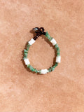 Bracelet en nacre et émeraude