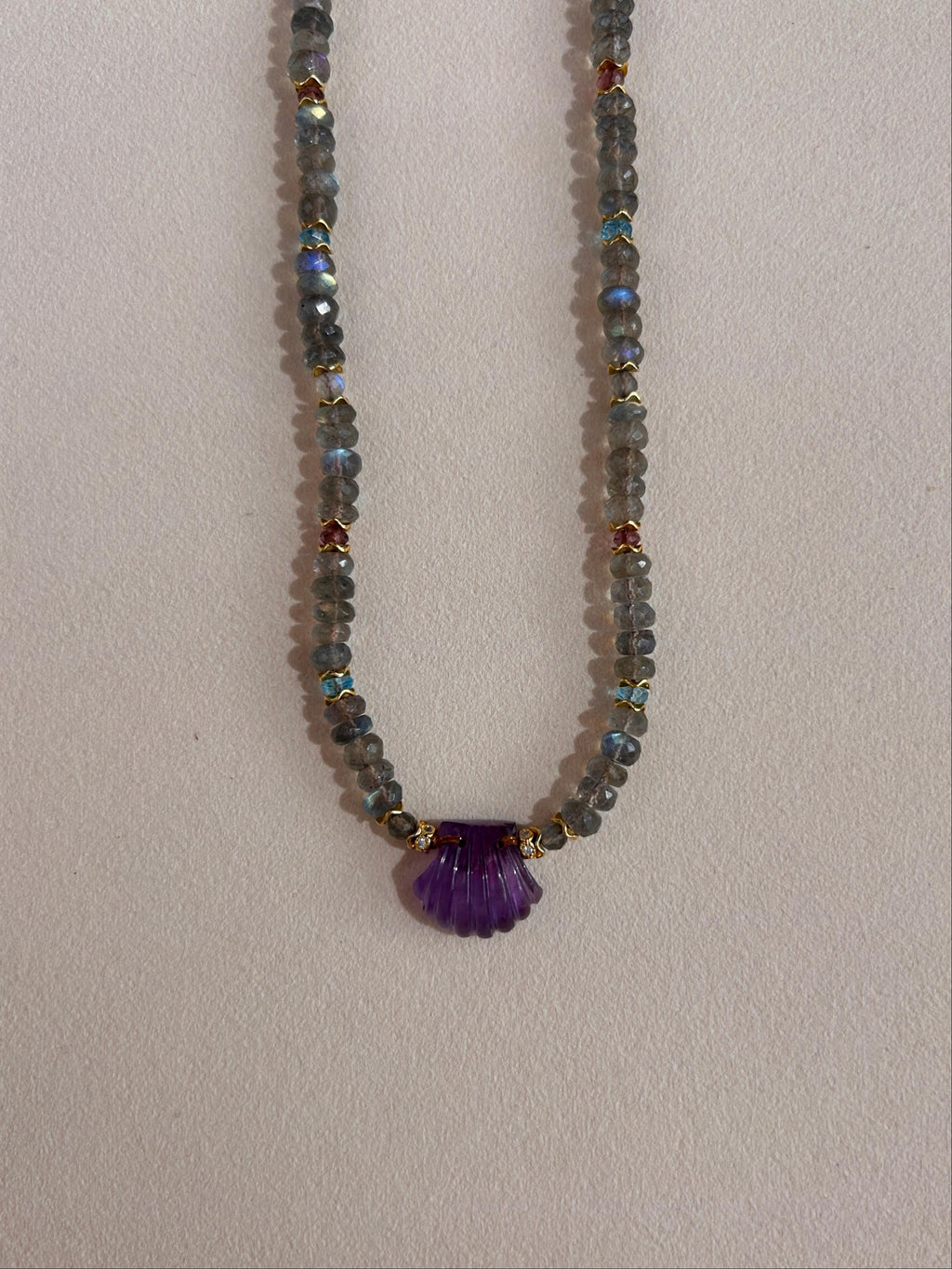 Collier Requiem des Coquillages et des Étoiles