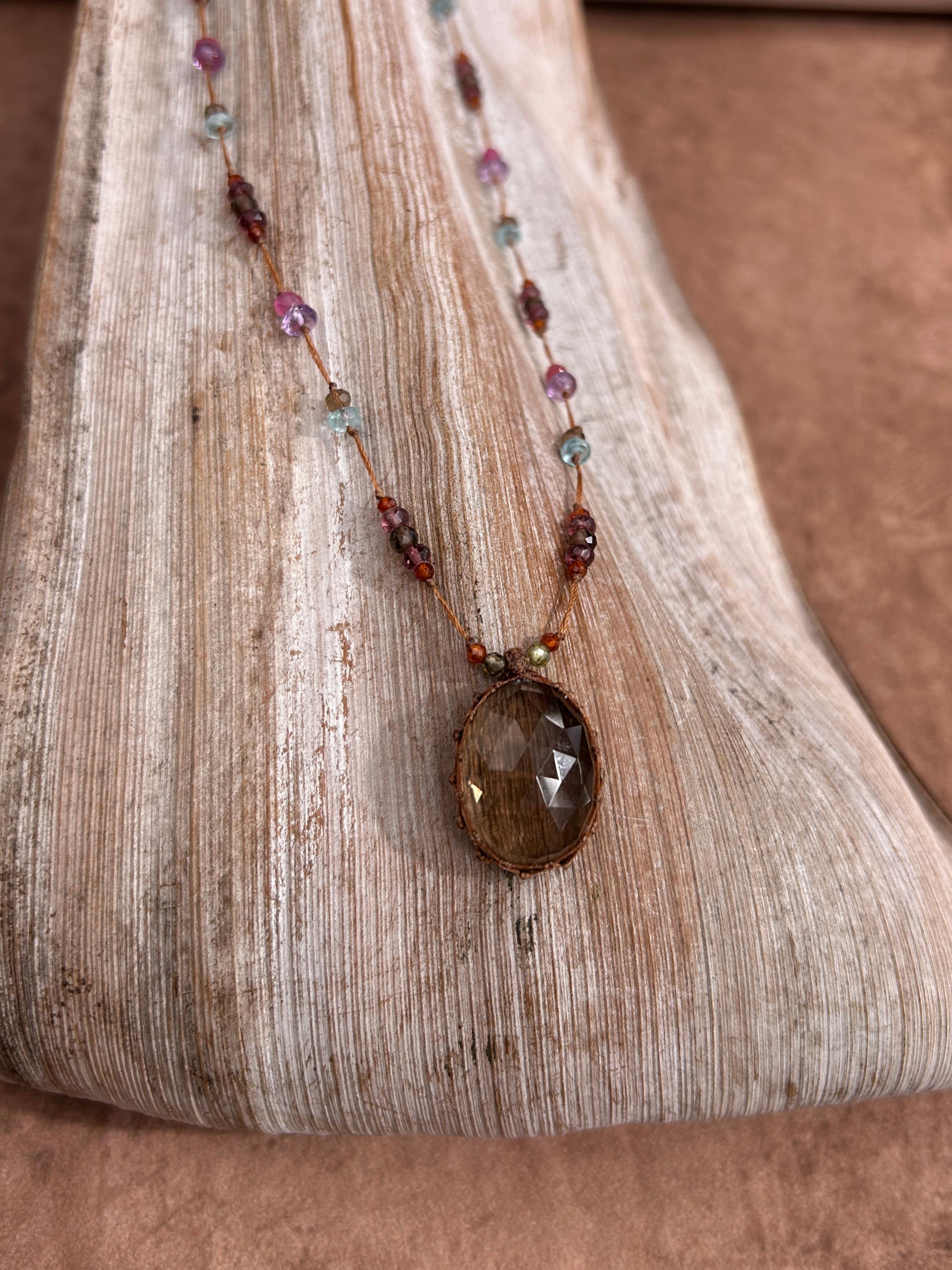 CHANCE Collier tissé en cristal de fumée