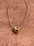 Cœur Libre Collier en cuir doré avec grenat