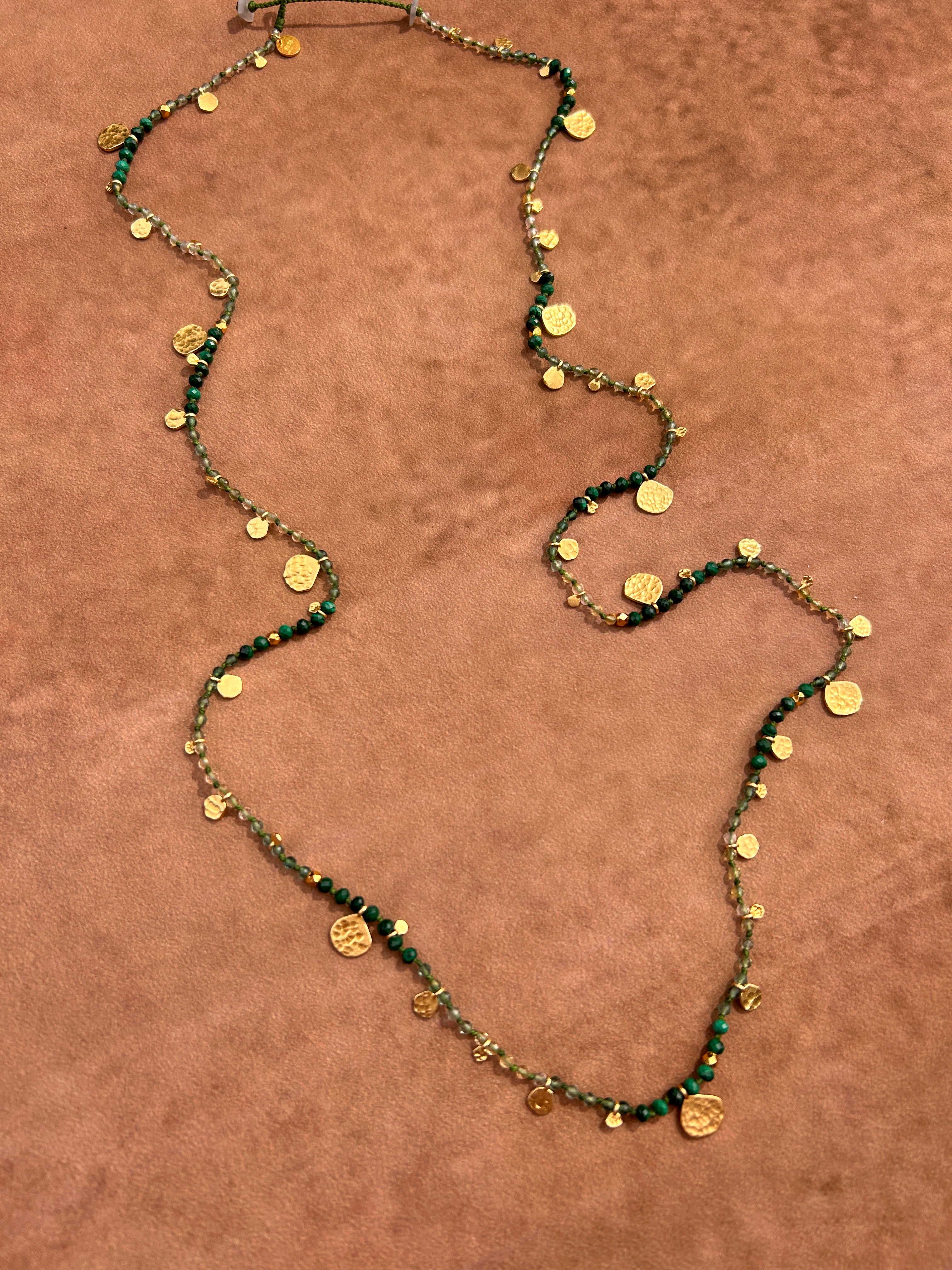 MANON Collier long tressé en malachite et apatite