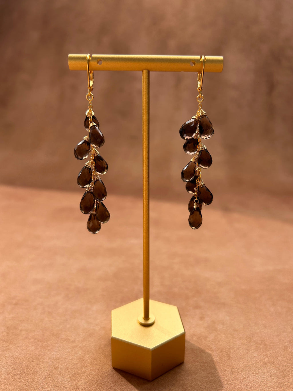 Boucles d'oreilles en forme de goutte de raisin en cristal fumé