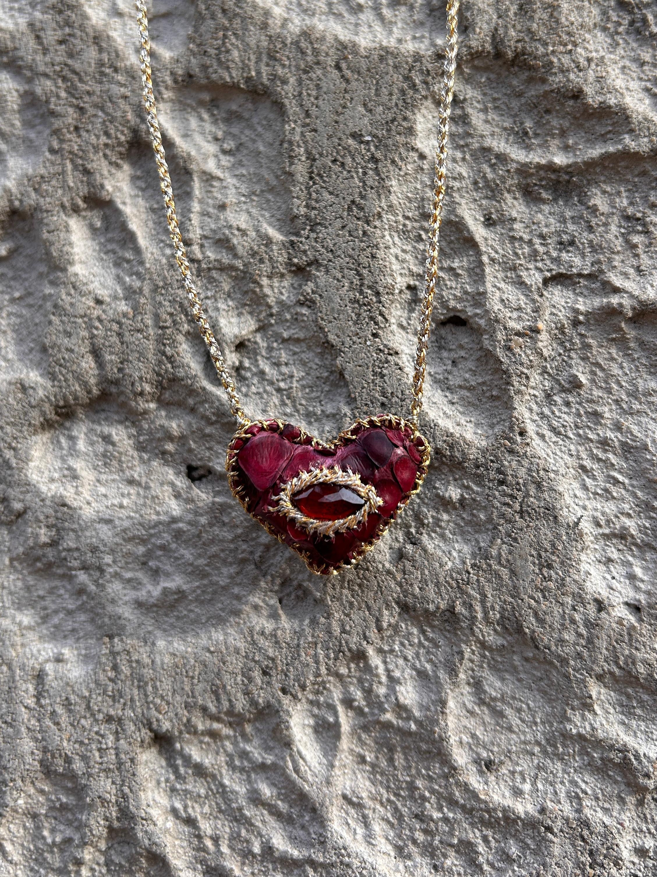 Collier en cuir véritable de la série cœur libre