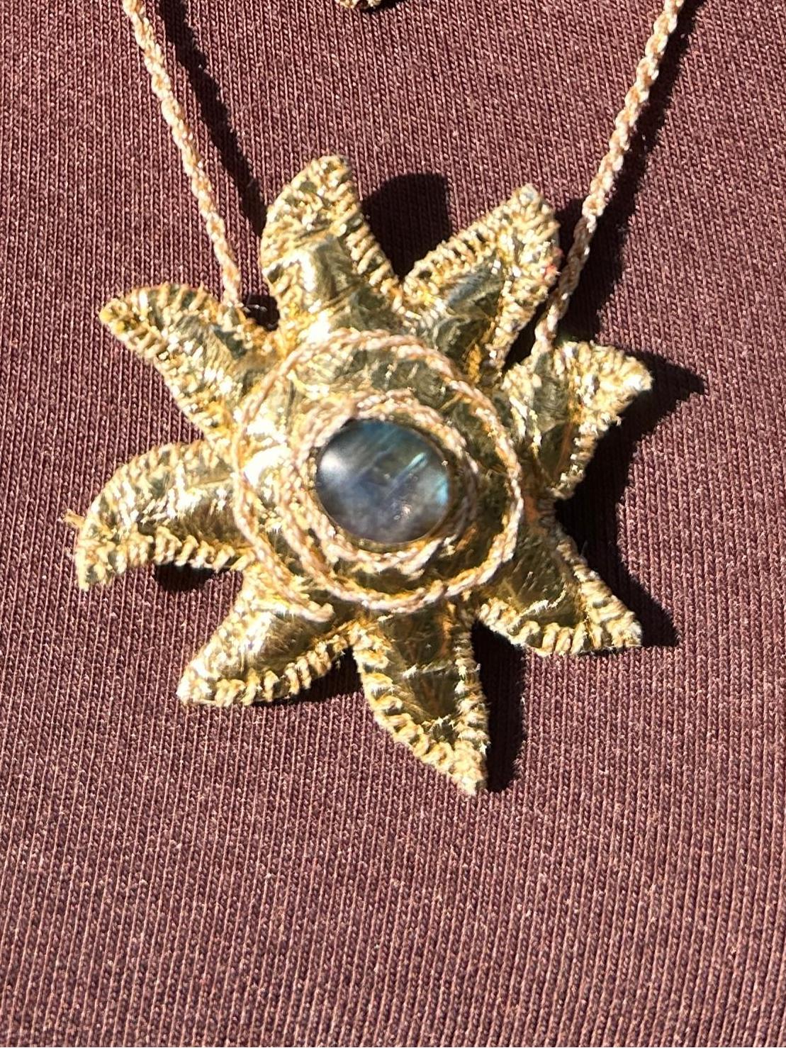 Collier en cuir véritable de la série cœur libre