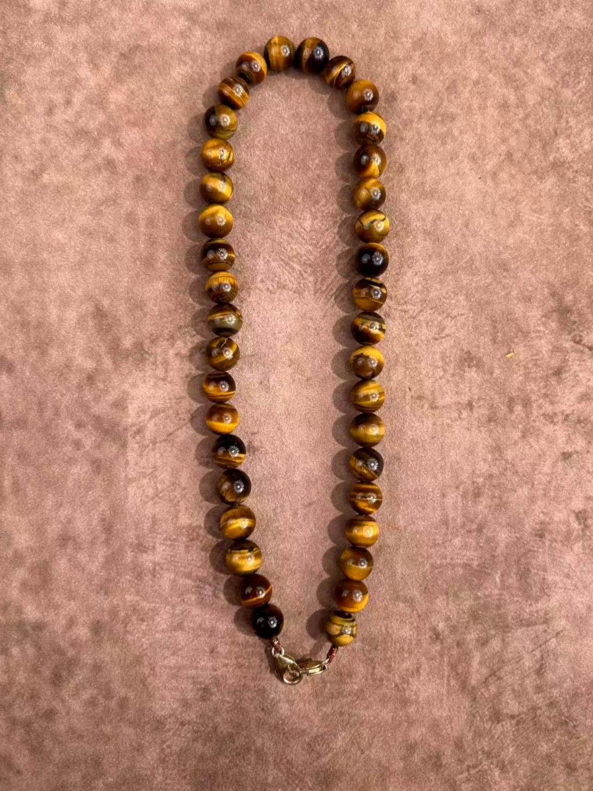 Collier simple en œil de tigre